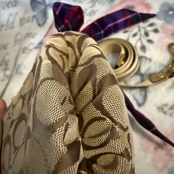 Coach special edition purple gold stars poppy purse on signature canvas preowned - Picture 16 of 17